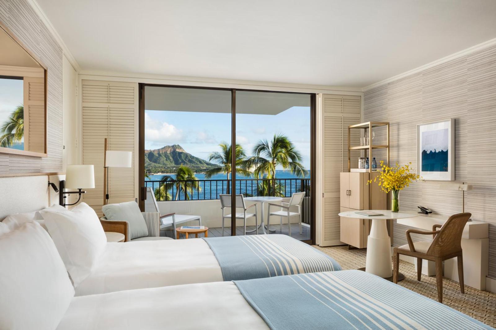 Diamond Head Oceanfront Prime Twins